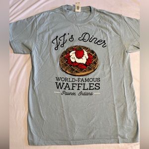 Parks and Rec “JJ’s Diner” t-shirt. Size M
